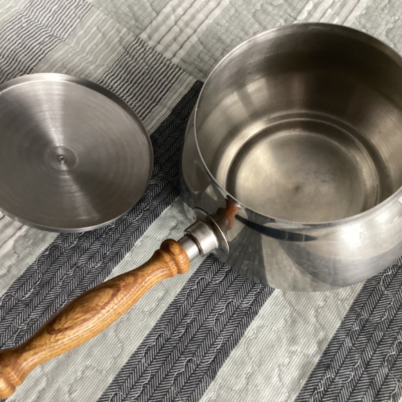 VINTAGE STAINLESS STEEL FONDUE POT WITH STAND & BURNER - Picture 6 of 12